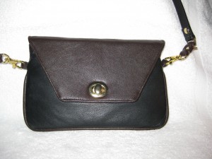 blk & bro wristlet w strap