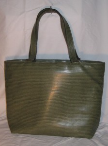 green tote back